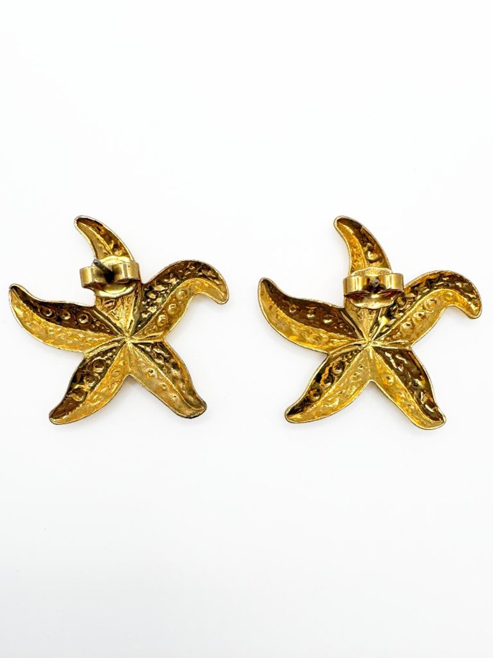 Vintage Unsigned Avon Starfish Earrings - Picture 5 of 6